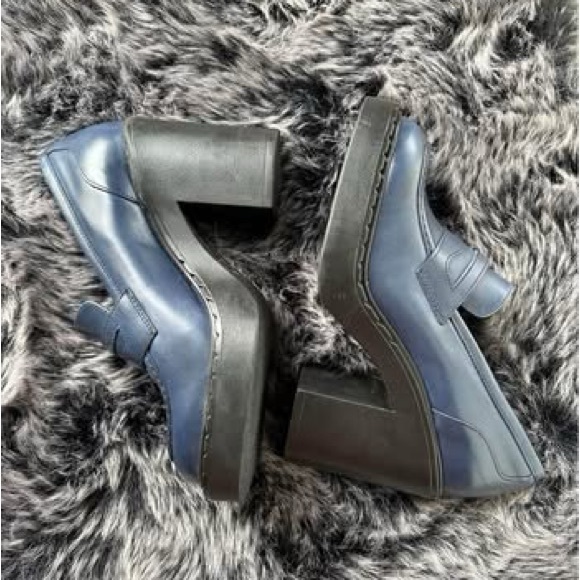 Navy Blue Chunky Loafers with Thick Sole and Slip-On Design - Picture 6 of 10